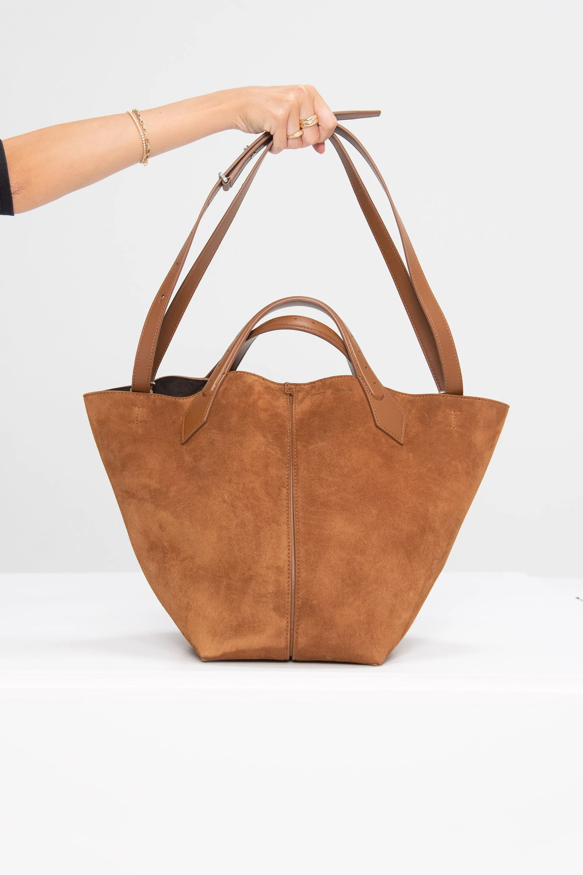 Large Chelsea Tote in Suede, Saddle