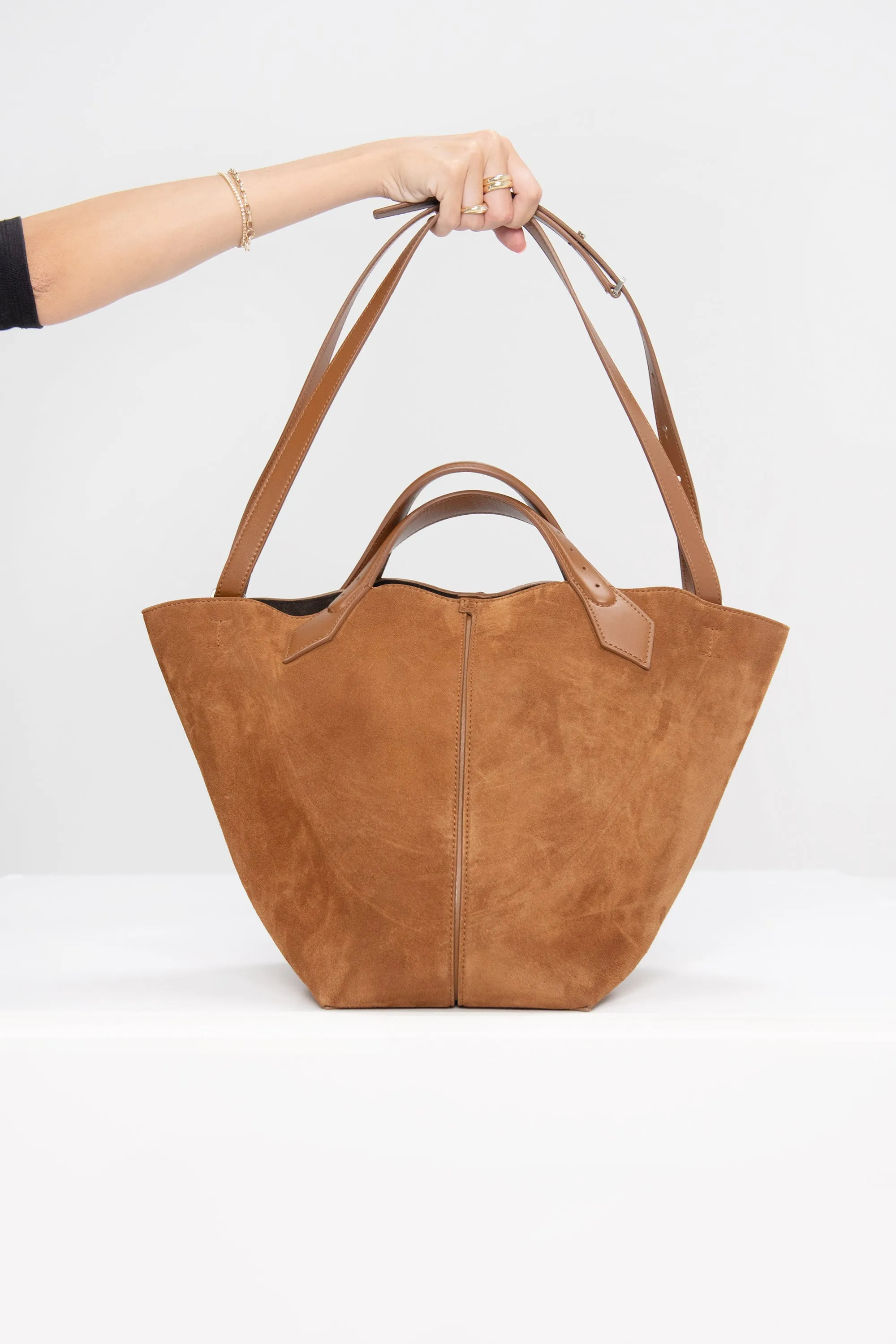 Large Chelsea Tote in Suede, Saddle