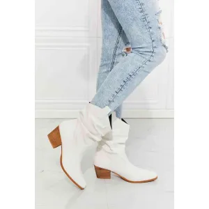 MMShoes Better in Texas Scrunch Cowboy Boots in White