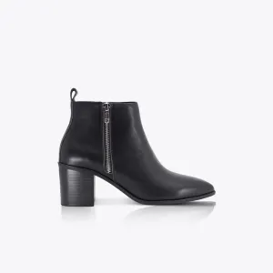 Sol Sana Luca Boot in Black