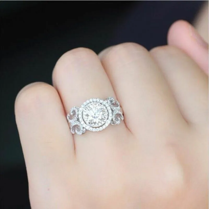 Victorian Jewelry Fashion Round Cut Zircon Cocktail Rings for Women in Silver Color